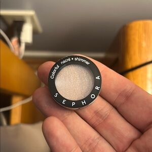 - Sephora Colorful Shimmer Eyeshadow No. 281 Satin corset